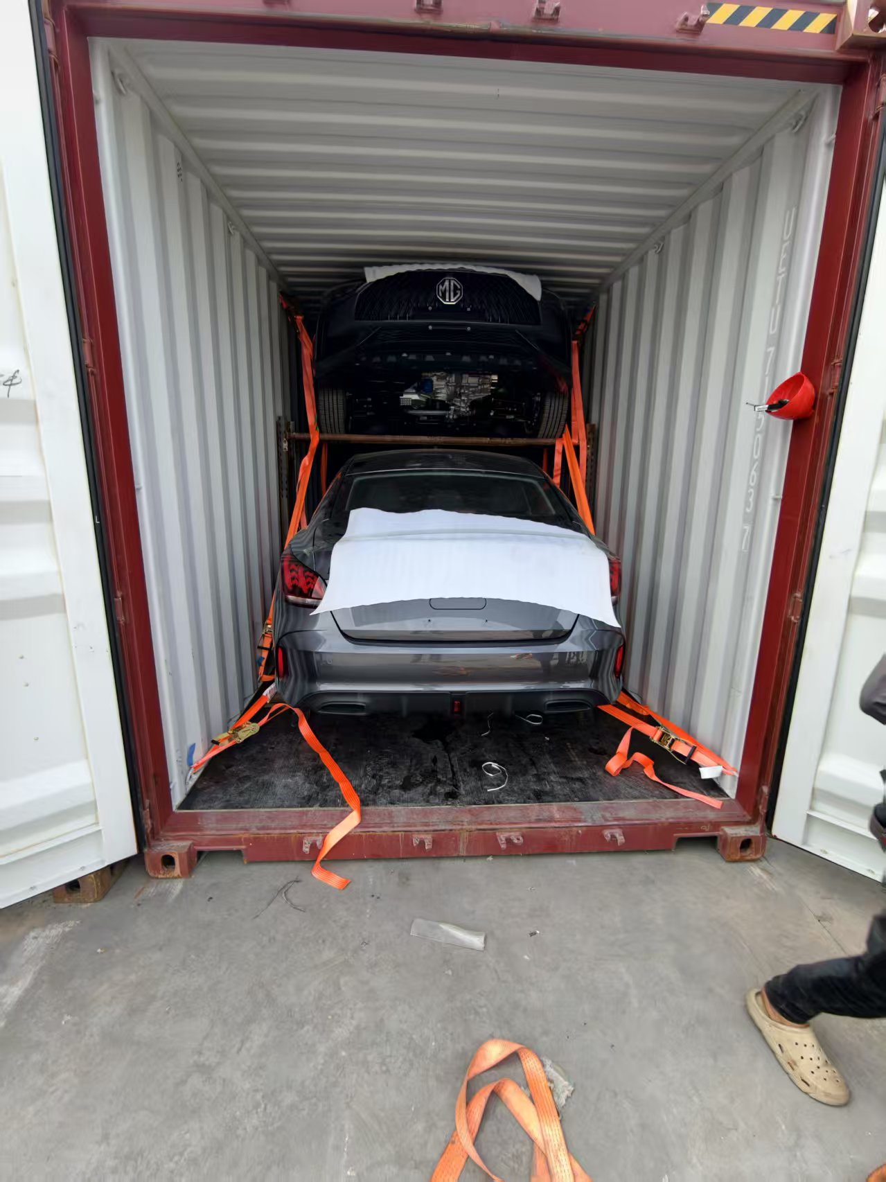 Export vehicle container loading