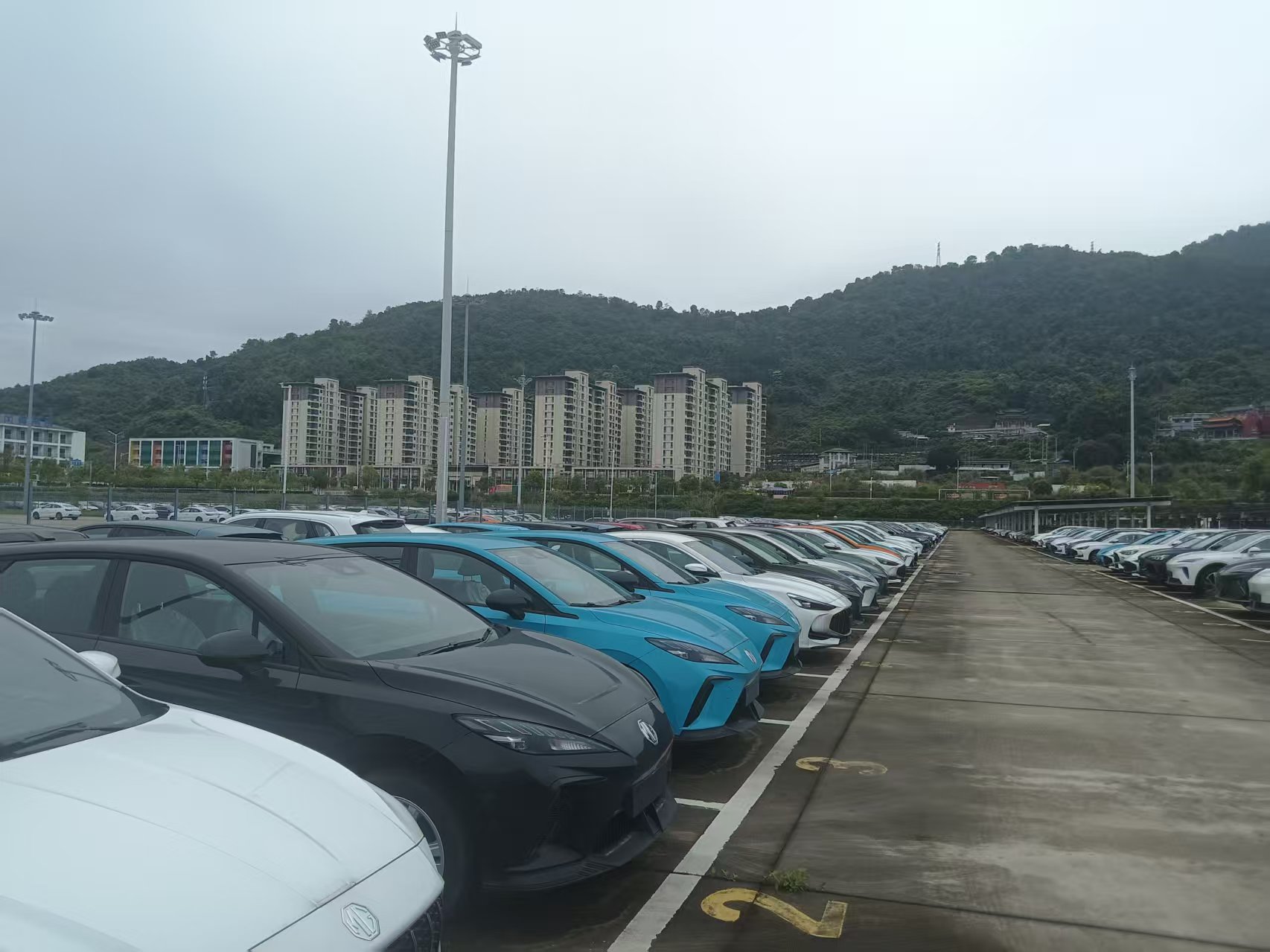 MG vehicle export stock yard