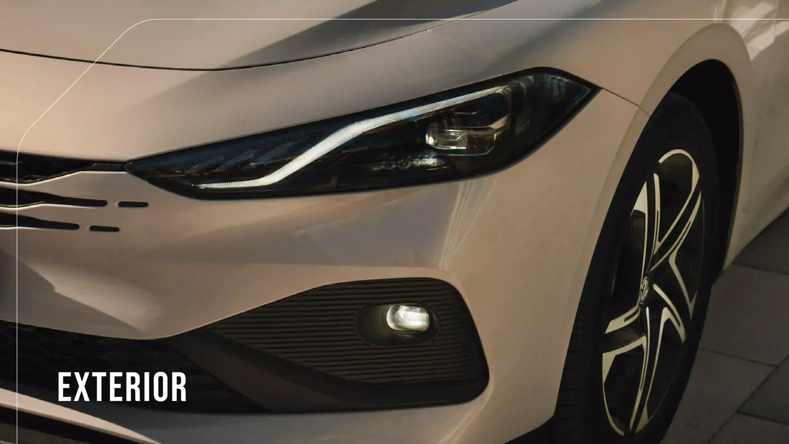 MG 8 PHEV brochure page 5